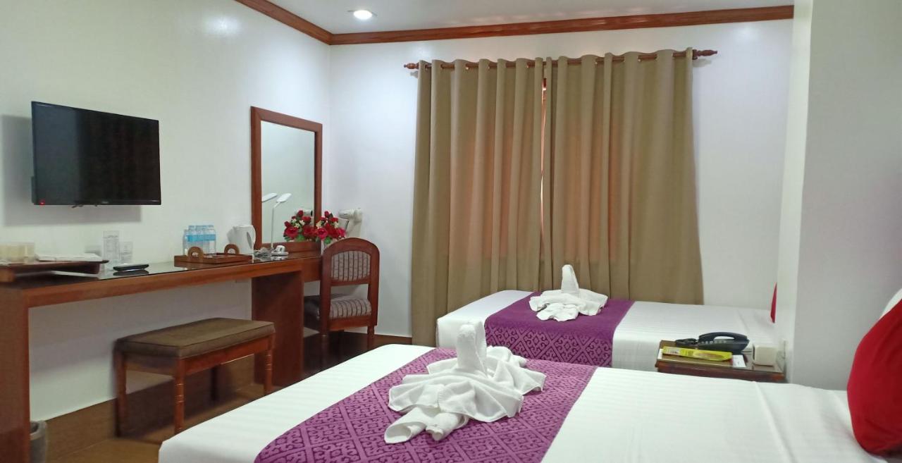 Cln Boutique Hotel تاكلوبان المظهر الخارجي الصورة